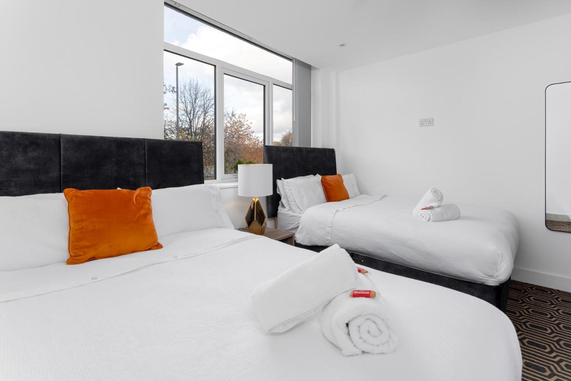 Flatzy - 16 Guests 4 En-Suite Central Apartment A Ливърпул Екстериор снимка