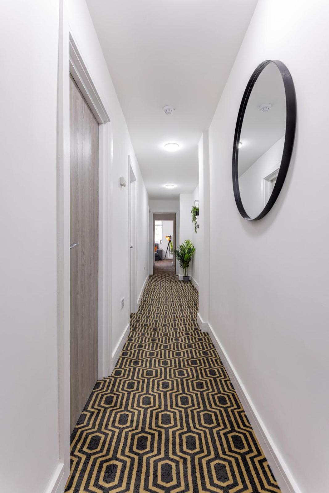 Flatzy - 16 Guests 4 En-Suite Central Apartment A Ливърпул Екстериор снимка