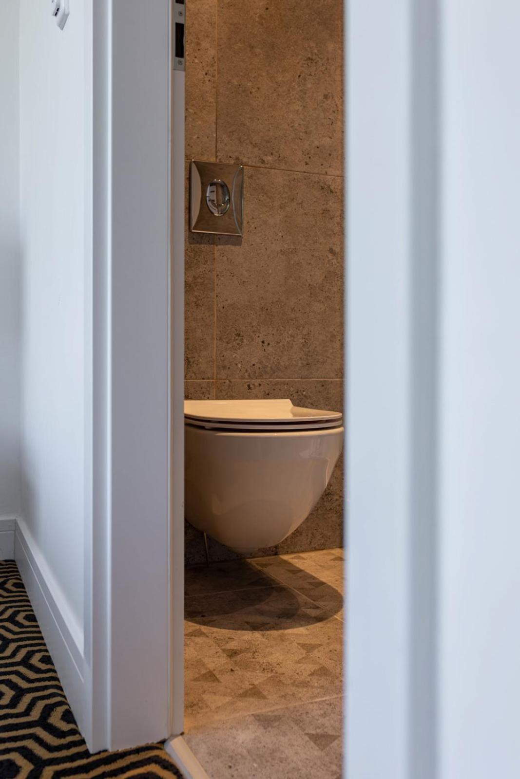 Flatzy - 16 Guests 4 En-Suite Central Apartment A Ливърпул Екстериор снимка