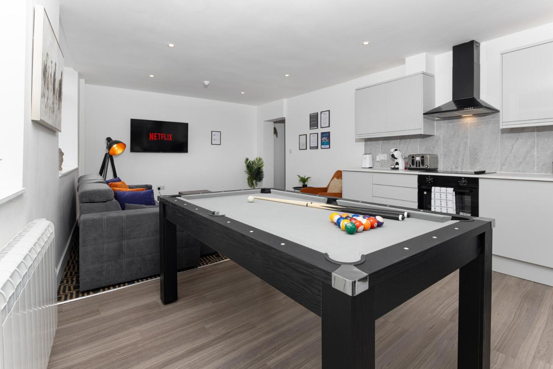 Flatzy - 16 Guests 4 En-Suite Central Apartment A Ливърпул Екстериор снимка